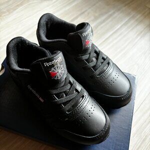 Toddler 9.5 All Black Classic Leather Reebook Sneakers